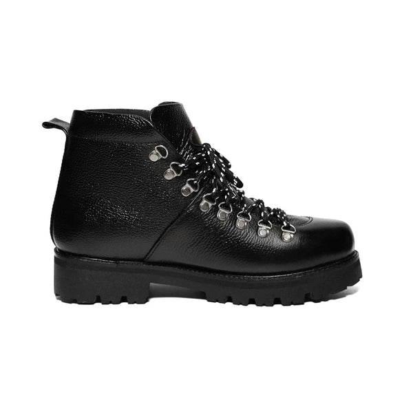 SOS HIKING BOOTS in Black or Brown